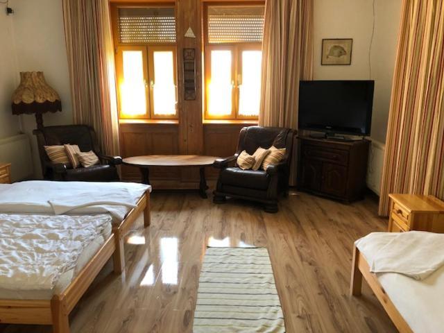 Tisza-Kert Vendeghaz -Tisza-Kert Vendeghaz II Hotel Tiszafured Bagian luar foto