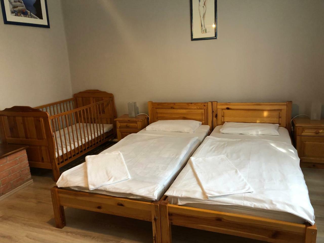 Tisza-Kert Vendeghaz -Tisza-Kert Vendeghaz II Hotel Tiszafured Bagian luar foto