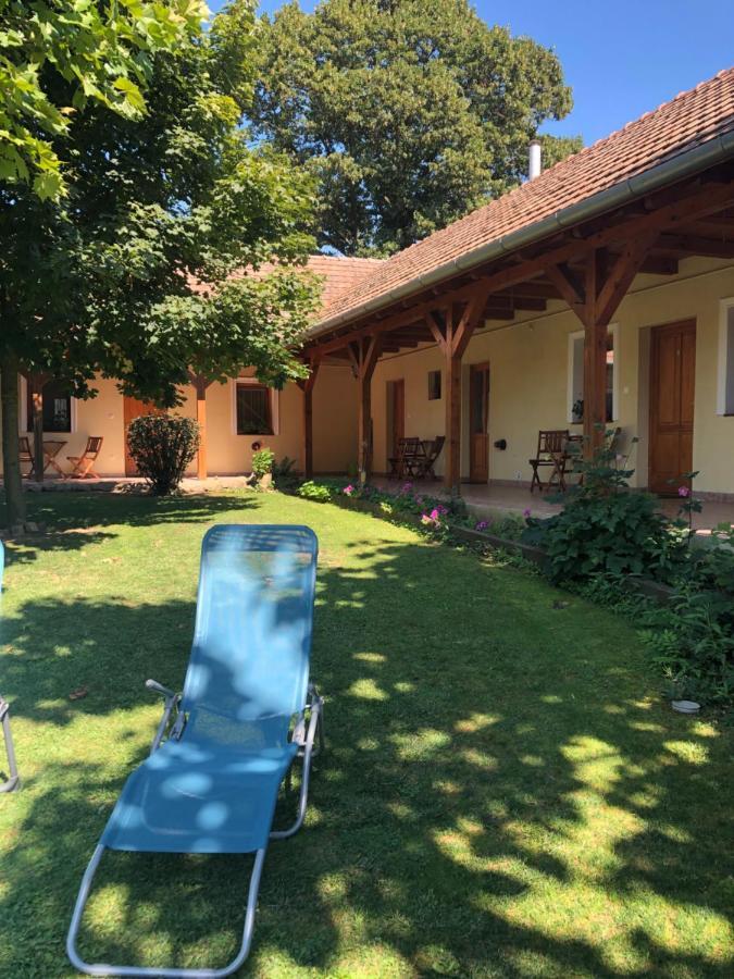Tisza-Kert Vendeghaz -Tisza-Kert Vendeghaz II Hotel Tiszafured Bagian luar foto